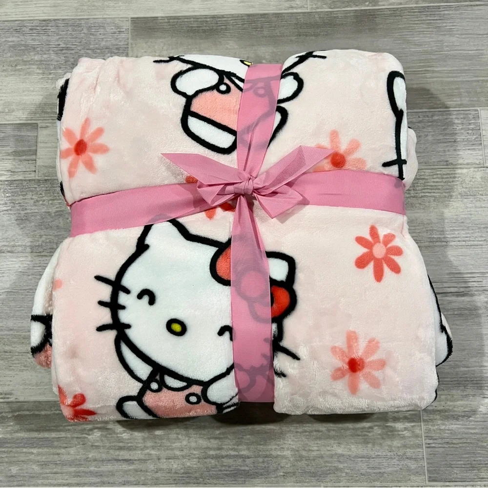 HELLO KITTY Pink‎ And Red Daisy Plush Throw Blanket (TWIN XL) 60